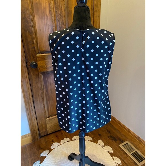 Merona Blouse Size Large Sleeveless B&W Polka Dot Light Fabric Stylish Classy - Picture 6 of 10